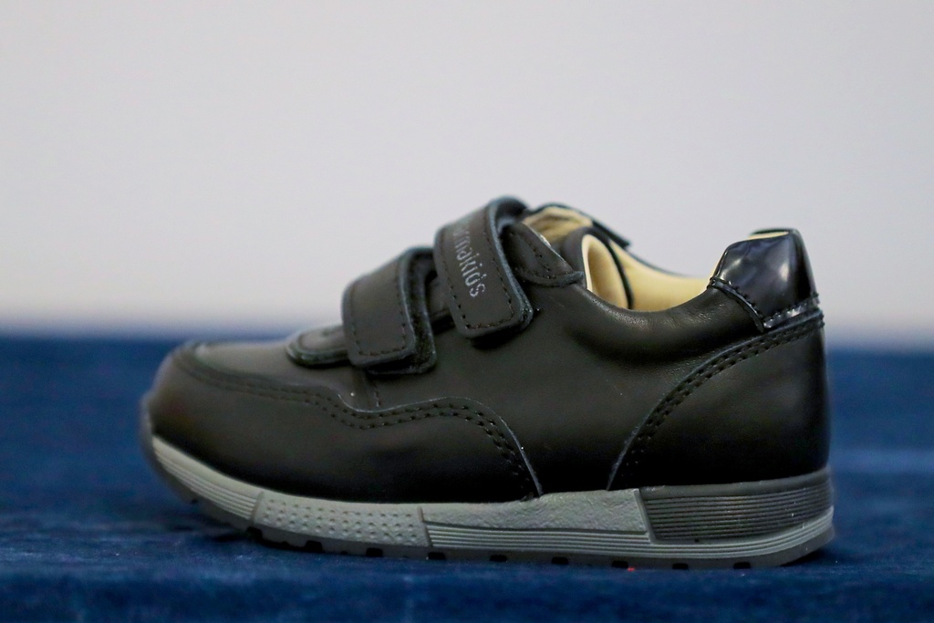Orthopedic Kids Shoes BLACK