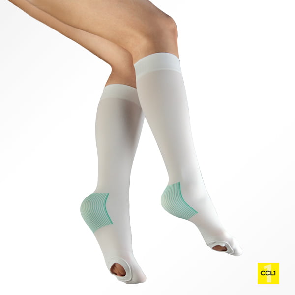 [AV-99 AD S] ANTI EMBOLISM STOCKING (KNEE HIGH) (PAIR) (S)